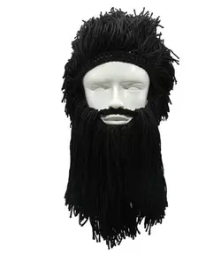 Зимова шапка вікінга з дредами і середньої довжини бородою RESTEQ Чорна