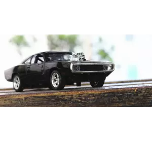 Модель автомобіля Dodge Charger з фільму Форсаж! Додж Чарджер 1:32 в подарунковій упаковці